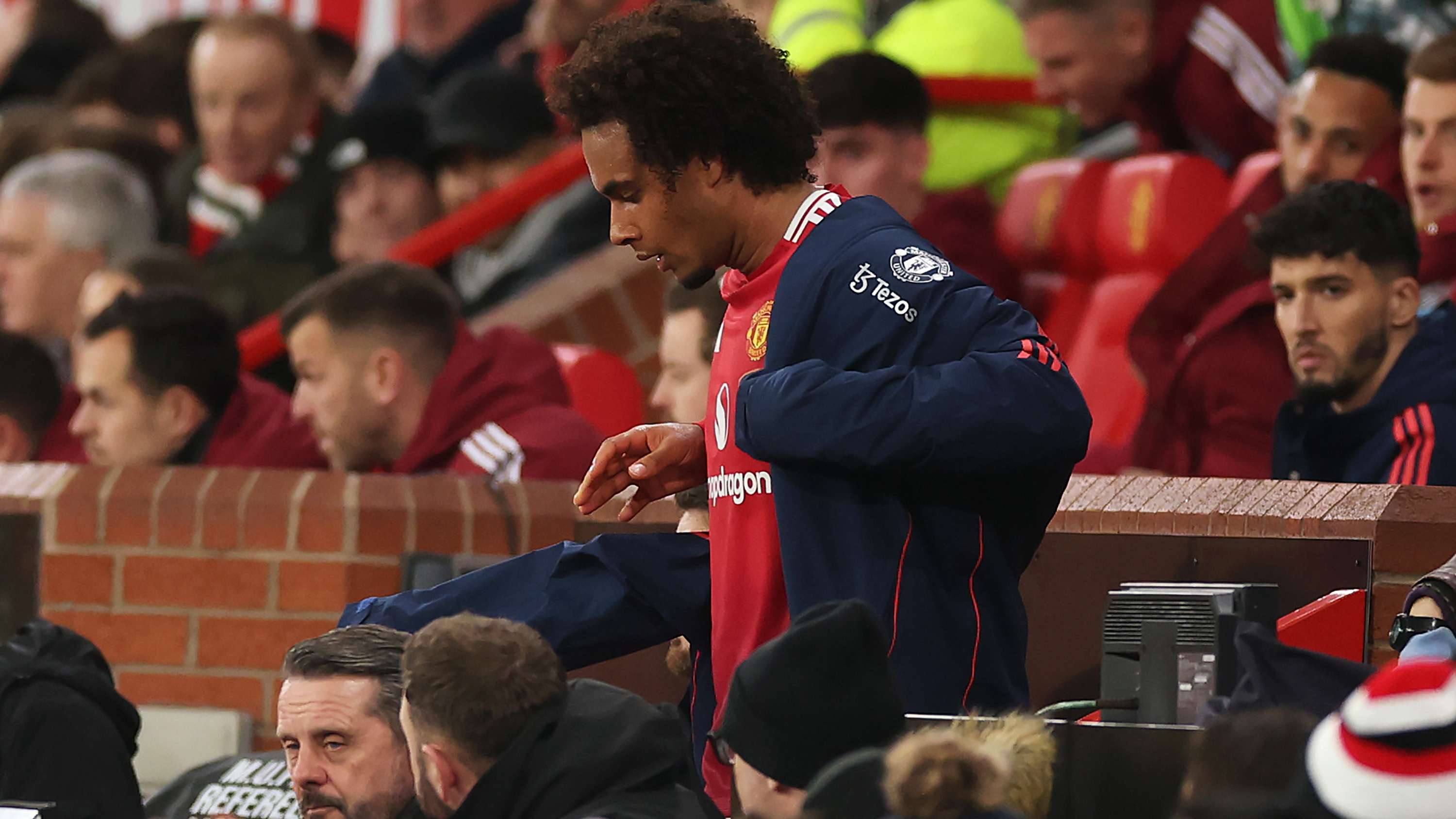 人参与演出 人参与演出